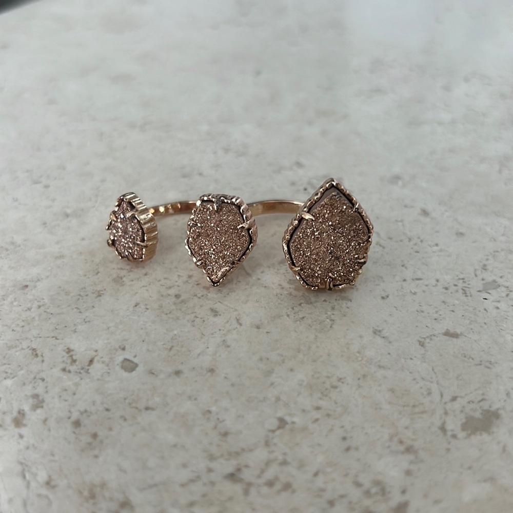 Kendra Scott Three stone ring